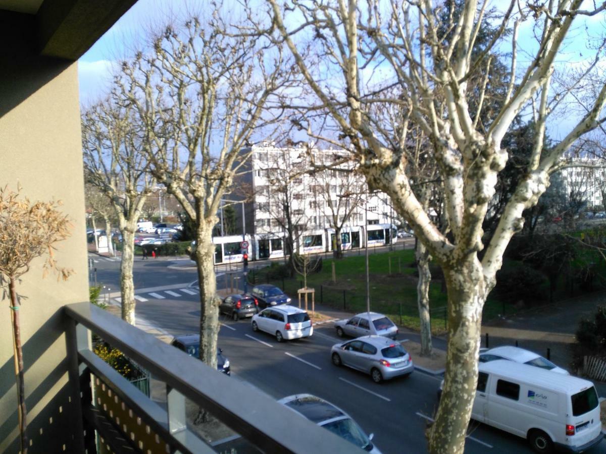 Appartement F3 Avec Parking Privee Saint-Priest  Exterior foto