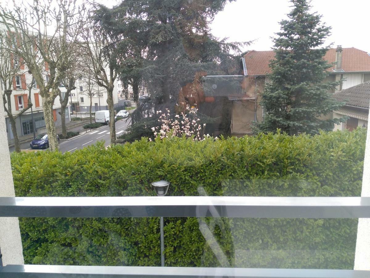 Appartement F3 Avec Parking Privee Saint-Priest  Exterior foto